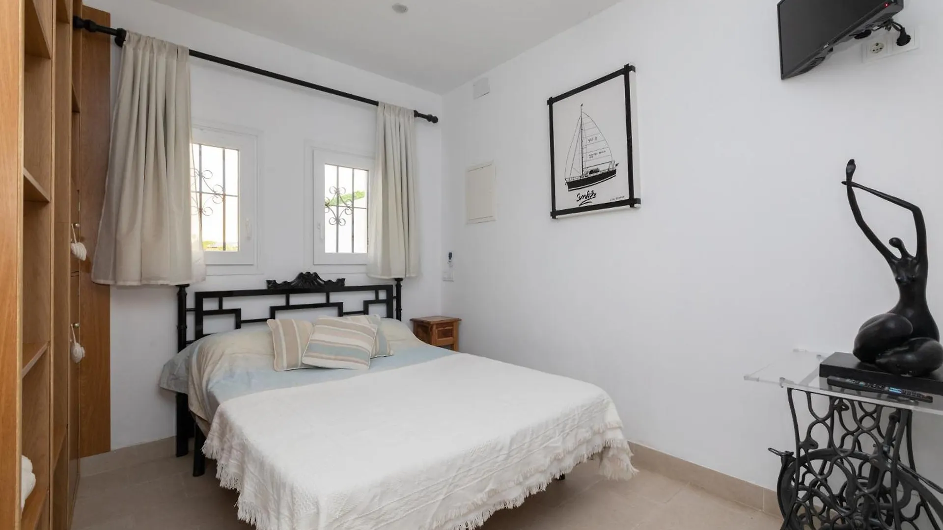 Detached Villa With Private Pool L' Escala 0*,  Spanien
